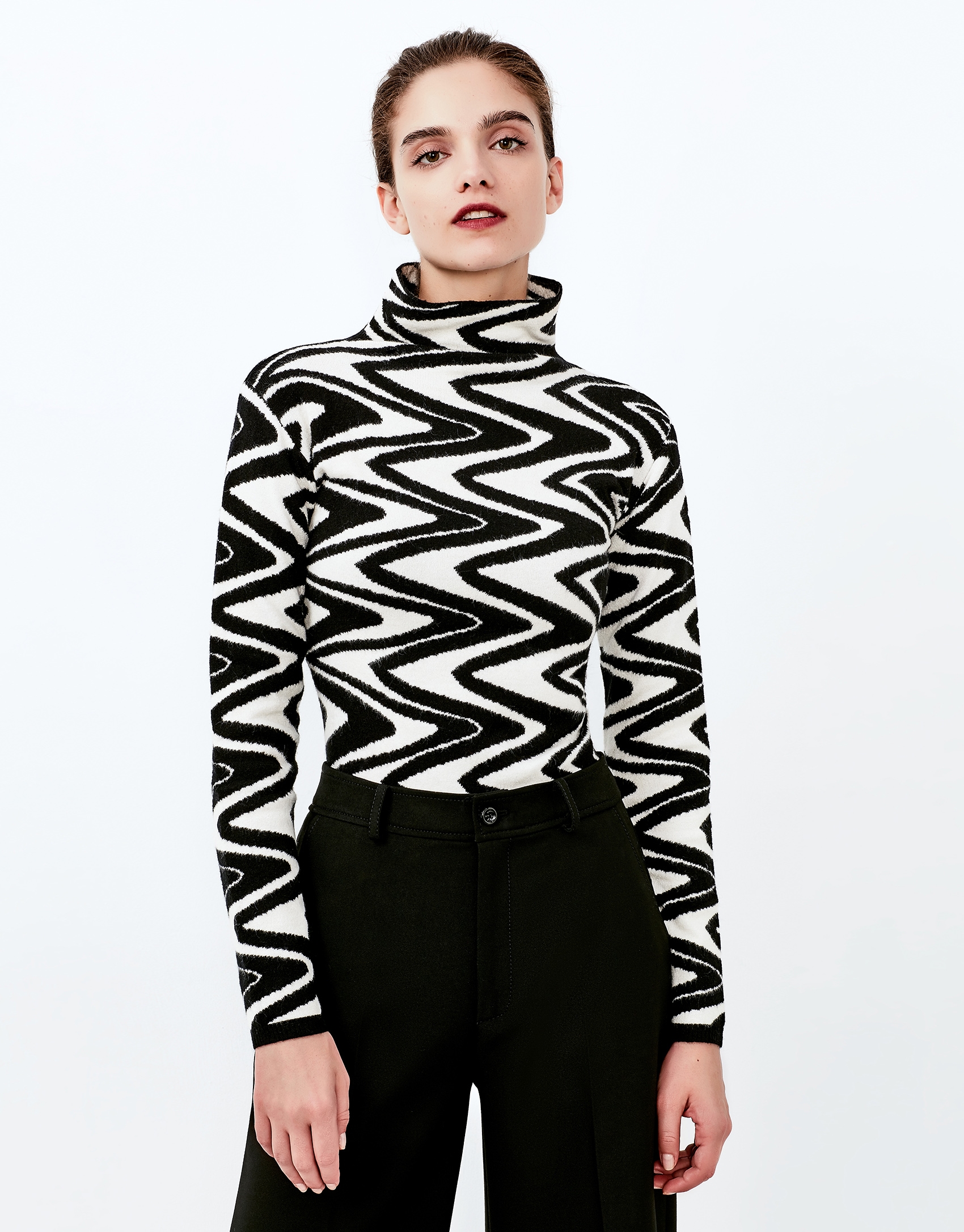 Zig zag top