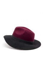 Black / burgundy hat