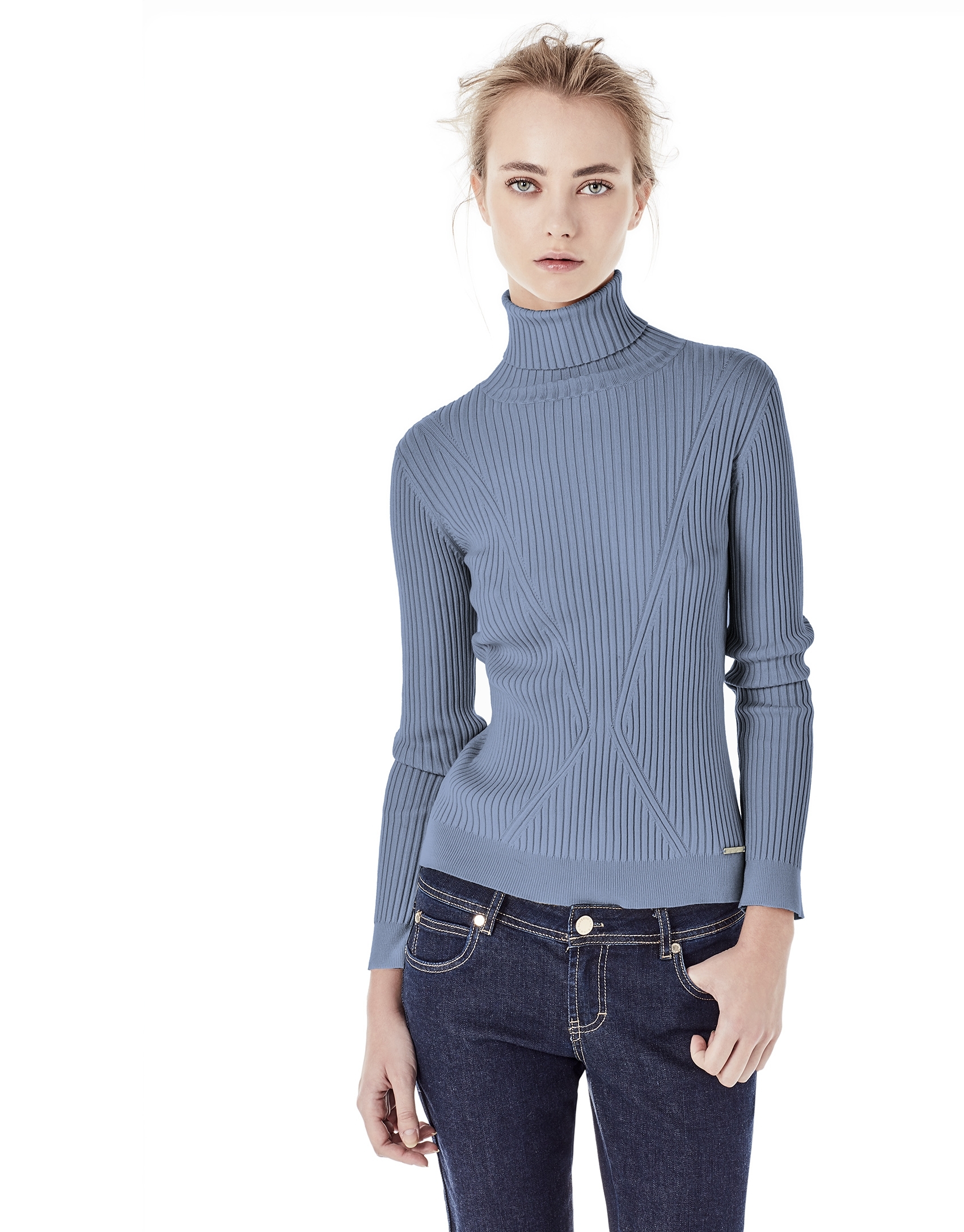 Light blue ribbed sweater