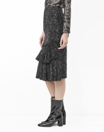 Black tweed skirt with puckering