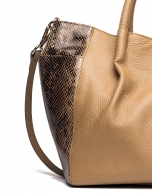 Camel Avenue tote bag