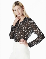 Shirt with polka dots