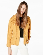 Amber short windbreaker