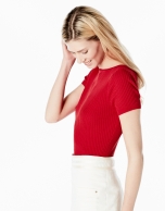 Red ribbed sweater