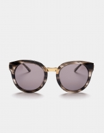 Gray marbled cat's eye sunglasses