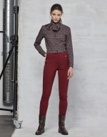 Maroon pants with 5 pockets