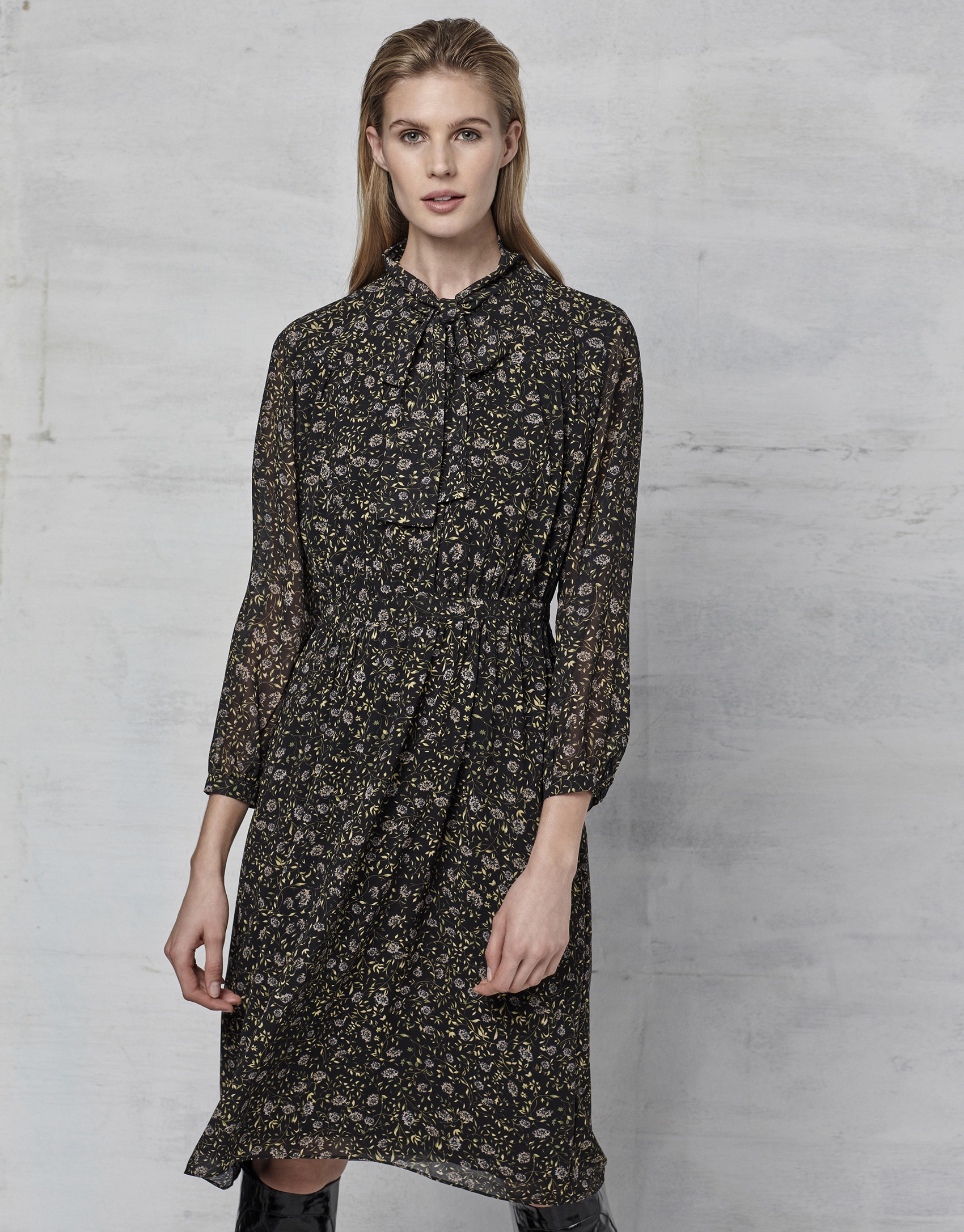 Print shirtwaist dress