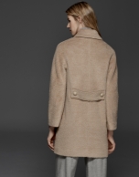 Beige retro coat with fur collar