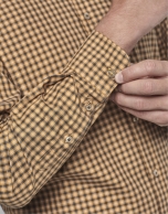 Camisa cuadros ocre