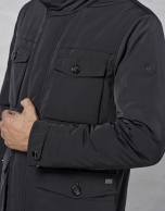 Black three-quarter jacket with 4 pockets