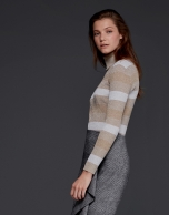 Beige/ivory ribbed sweater