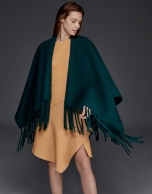 Poncho flecos verde