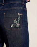 Straight jeans with patch