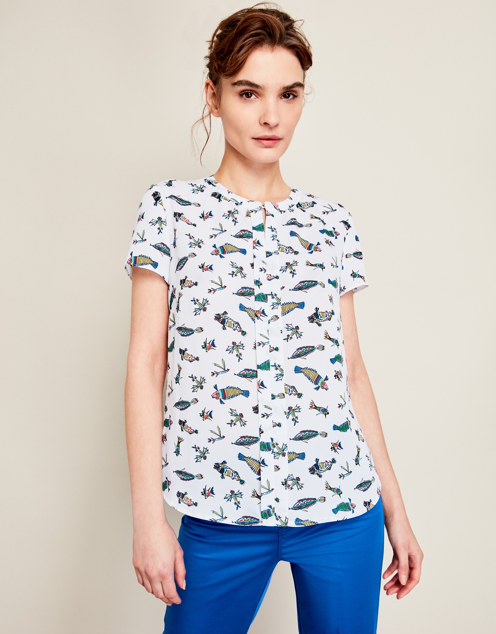 Top crudo estampado peces