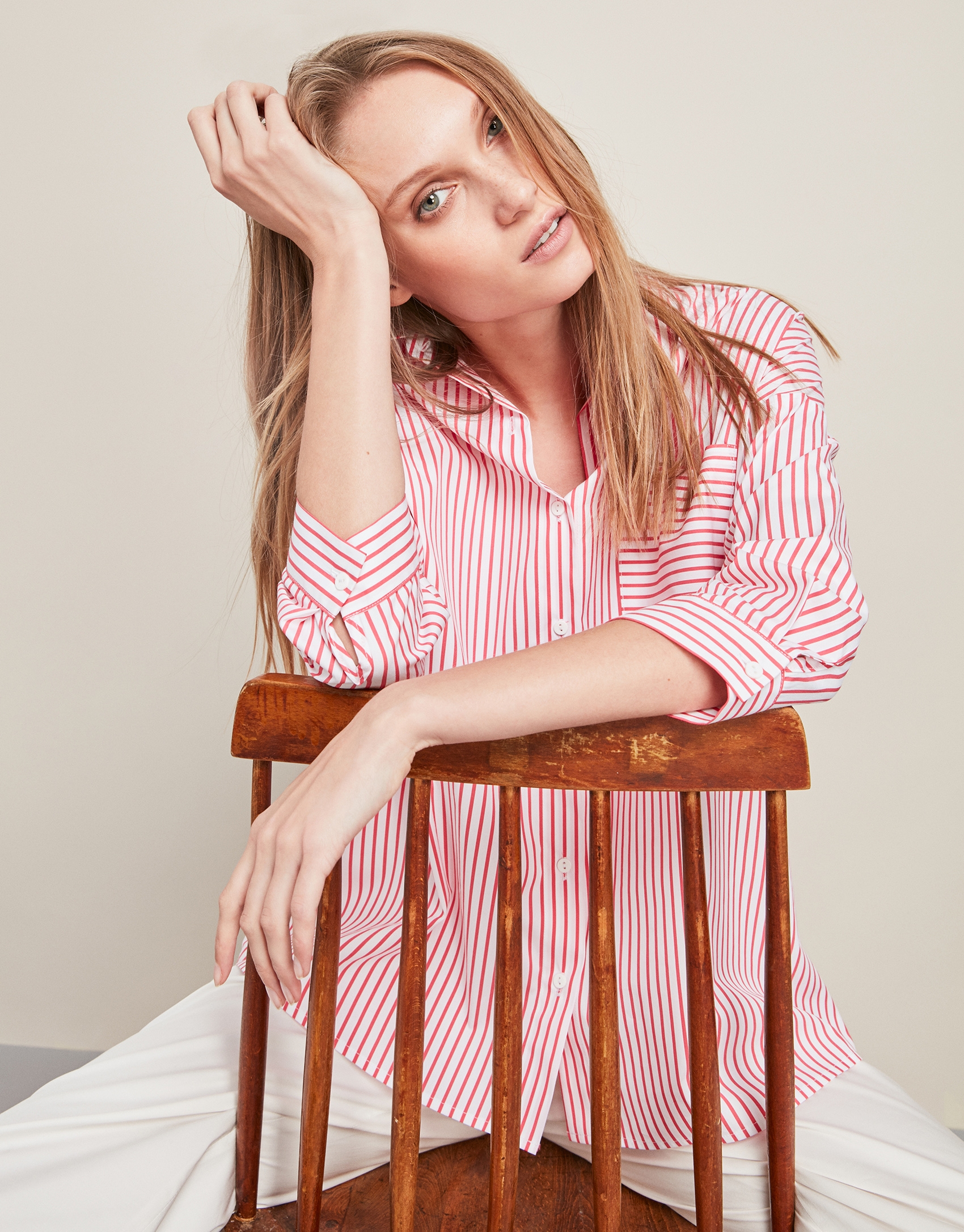 Red striped loose shirt