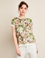 Camiseta amplia flores