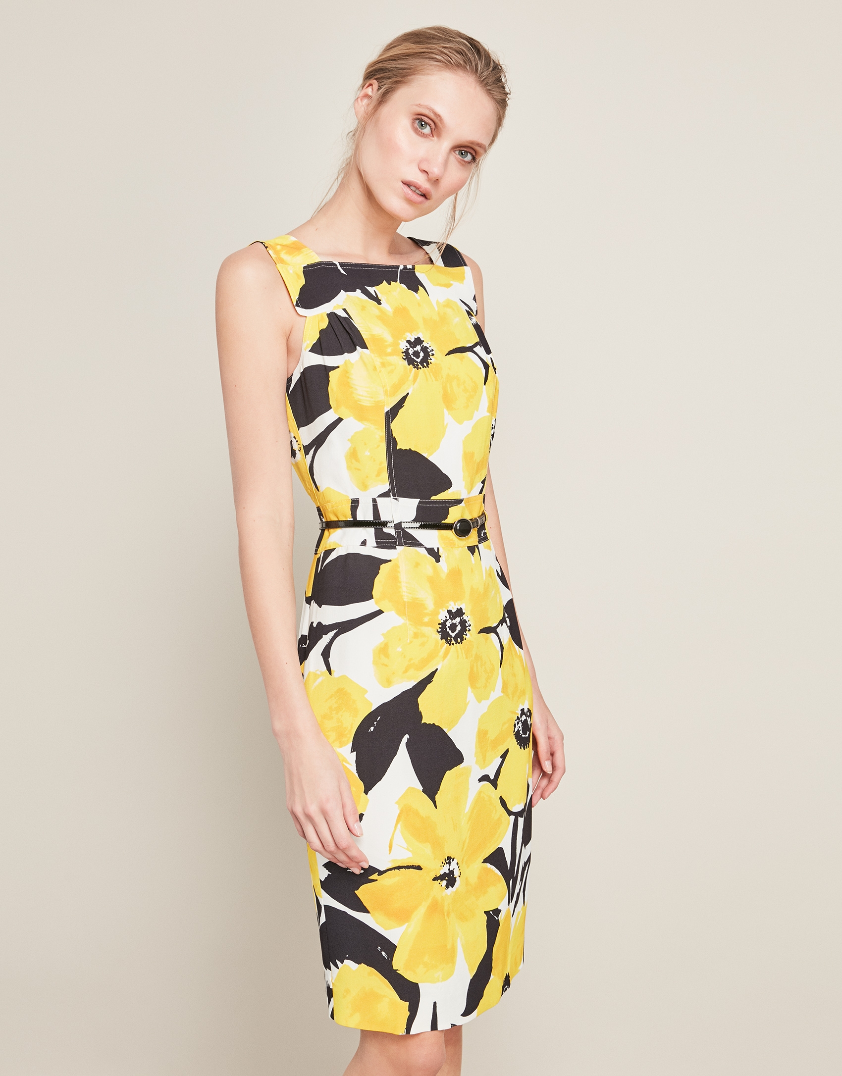 Dress with yellow flowers