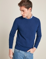 Blue structured sweater with round neck