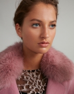 Pink cloth coat with fur collar