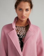 Pink cloth coat with fur collar