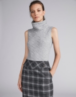 Gray glen plaid pencil skirt