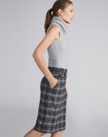 Gray glen plaid pencil skirt