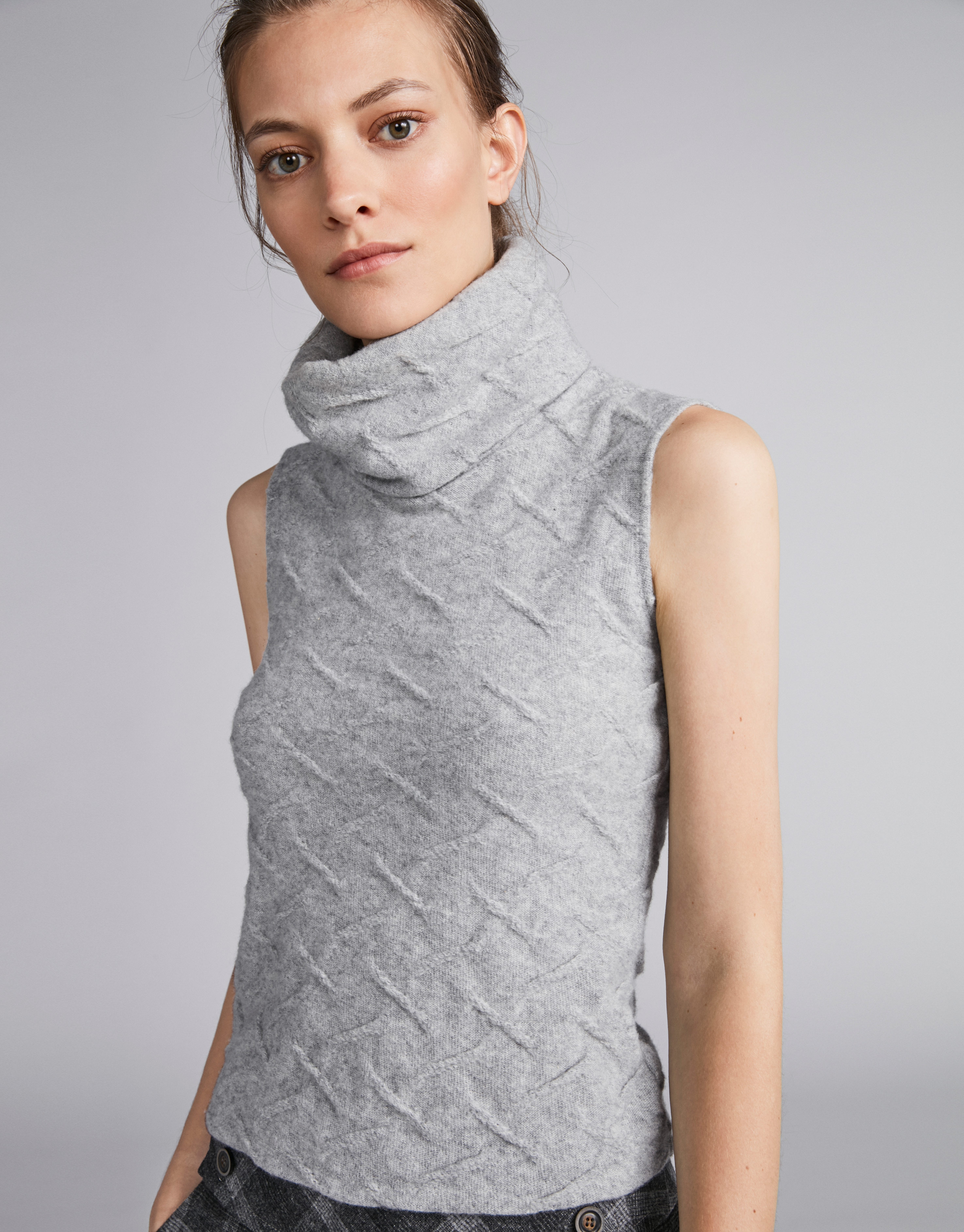 Silver sleeveless knit top