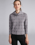 Gray knit glen plaid top with red lines