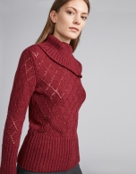 Scarlet openwork sweater with asymmetric collar