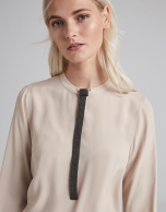 Ivory shirt with decorative collar