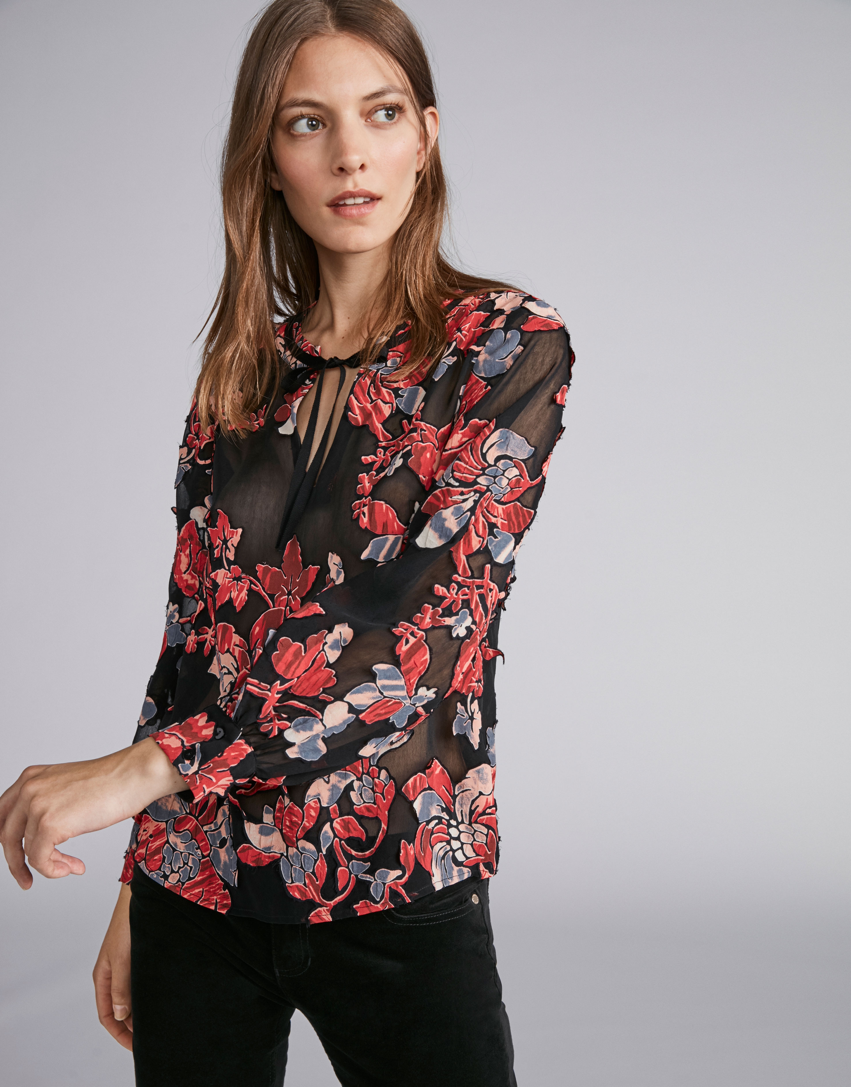 Flowing lace shirt with floral print