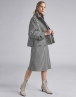 Houndstoohs black and white checked cape jacket