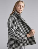 Houndstoohs black and white checked cape jacket