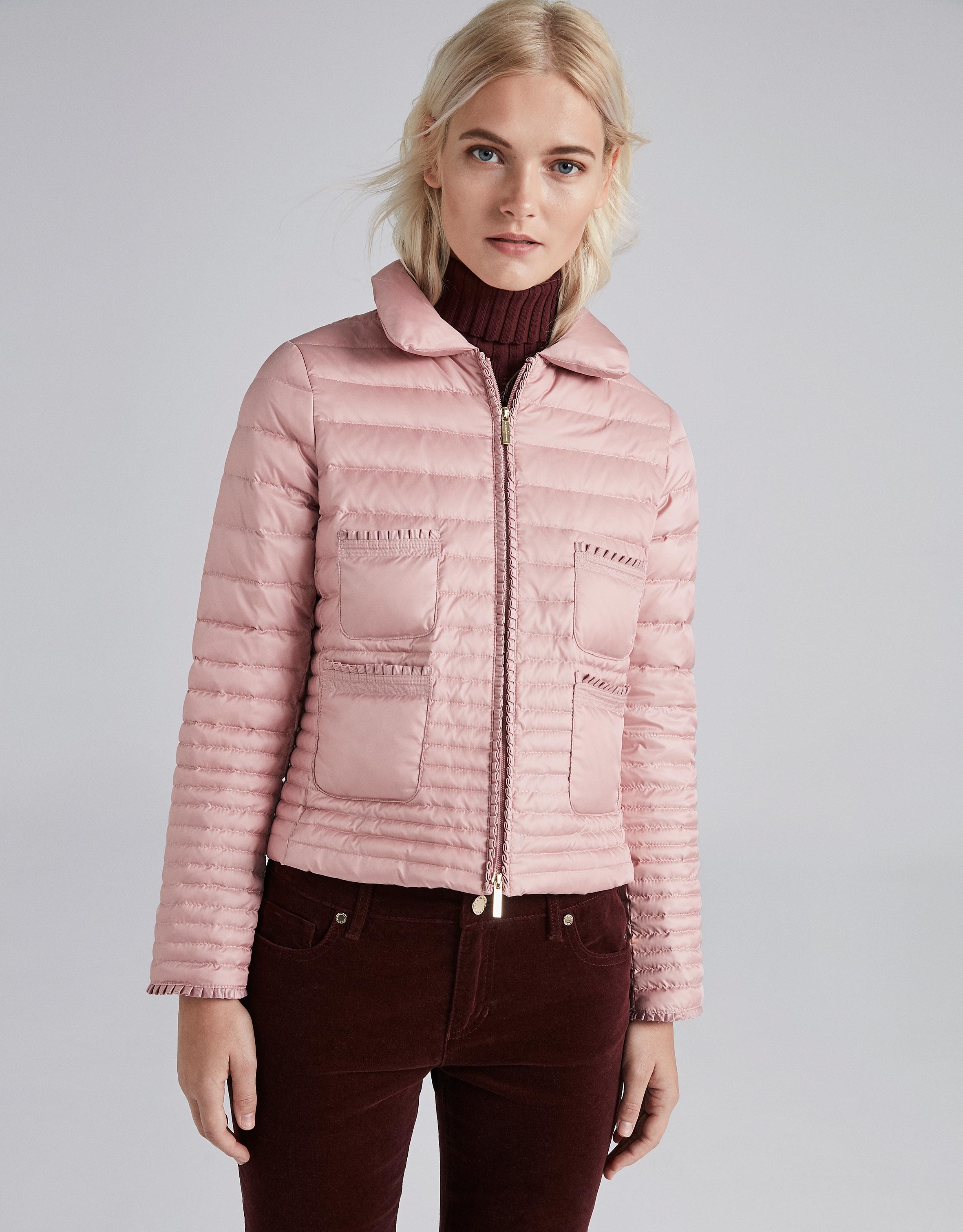 Chaqueta corta de plumón rosa