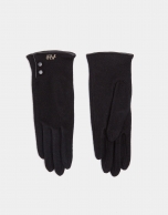 Black knit gloves