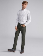 Khaki green pants with five pockets