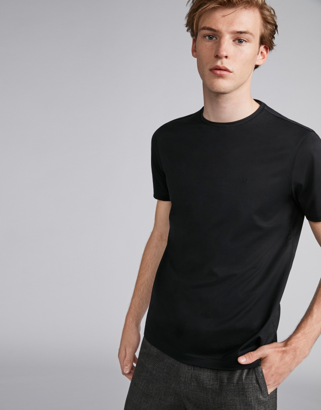 Camiseta básica negra - Hombre - OI2018