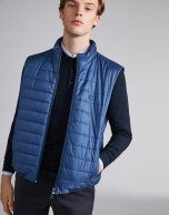 Checked/plain reversible sport vest