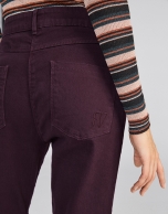 Burgundy pants with 4 pockets