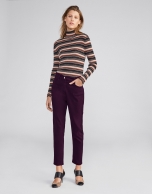 Burgundy pants with 4 pockets