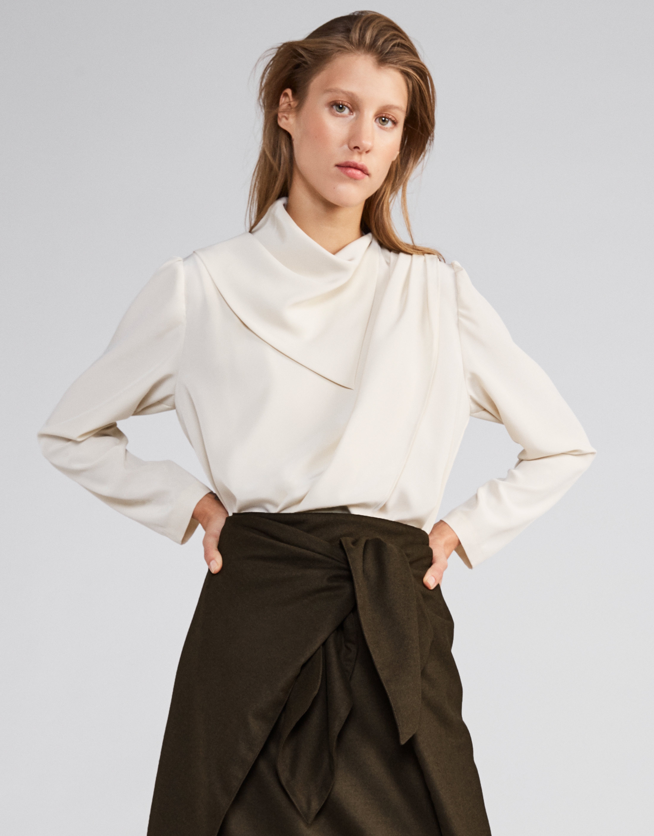 Natural nacre-effect wrap blouse