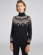 Black sweater with fretted print