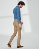 Brown linen chinos with dart