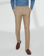 Brown linen chinos with dart