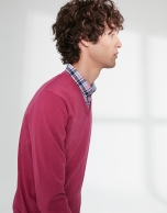 Dark pink, V-neck sweater