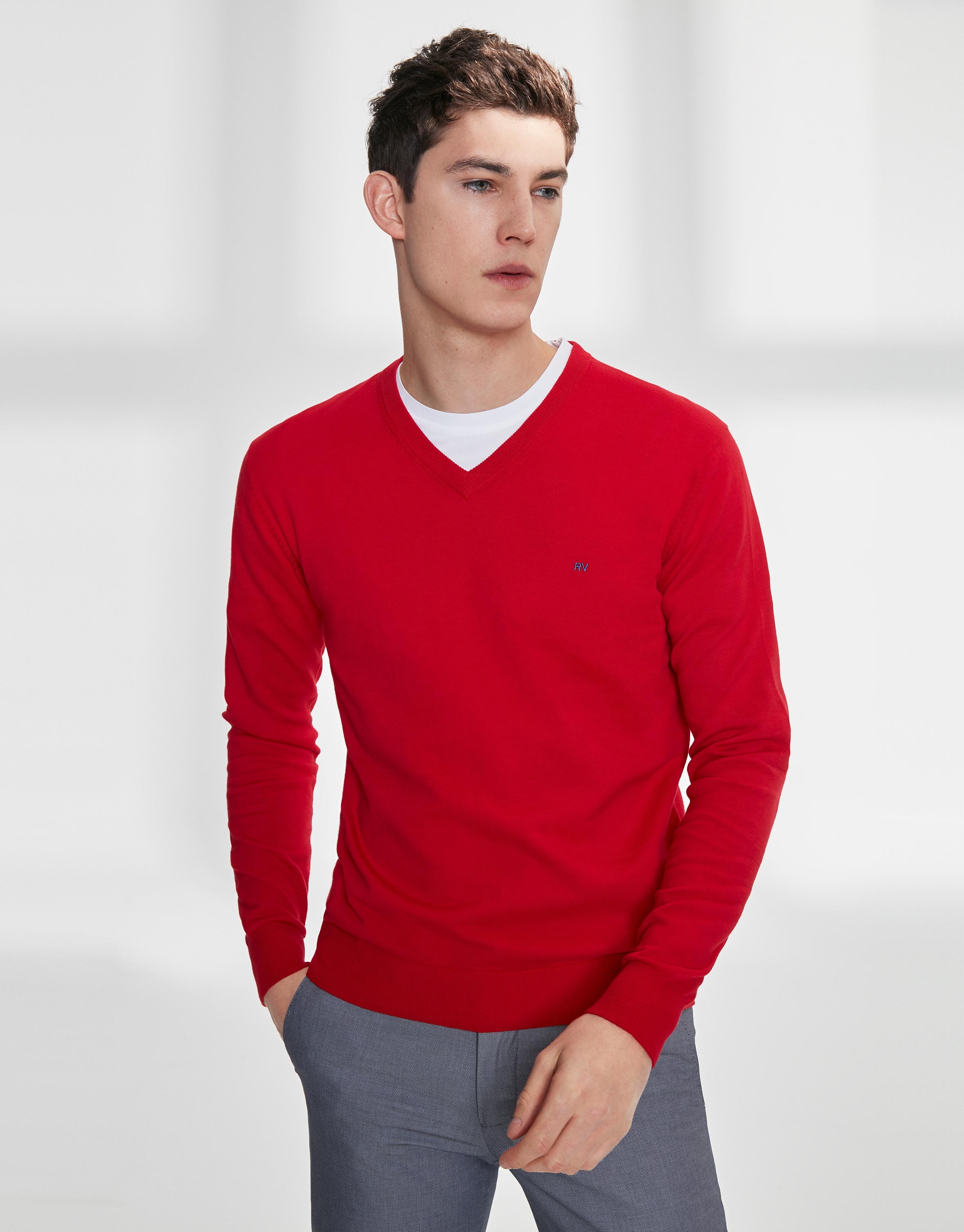 Red cotton, V-neck sweater