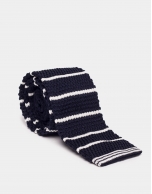 Navy blue cotton piqué straight-edged tie