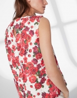 Top estampado floral granate