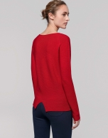 Red poppy wool sweater with raglan sleeves