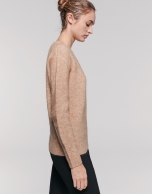 Hazel sweater with round neck